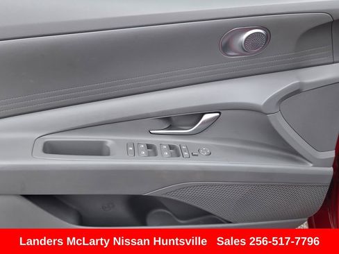 Used 2023 Hyundai Elantra SEL image 20