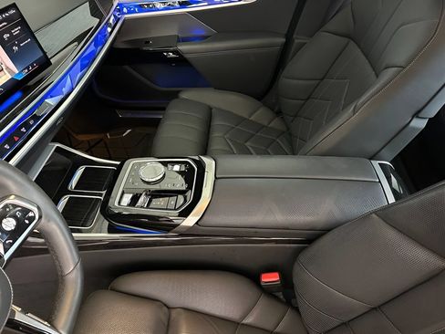 Certified 2023 BMW 740i RWD image 21
