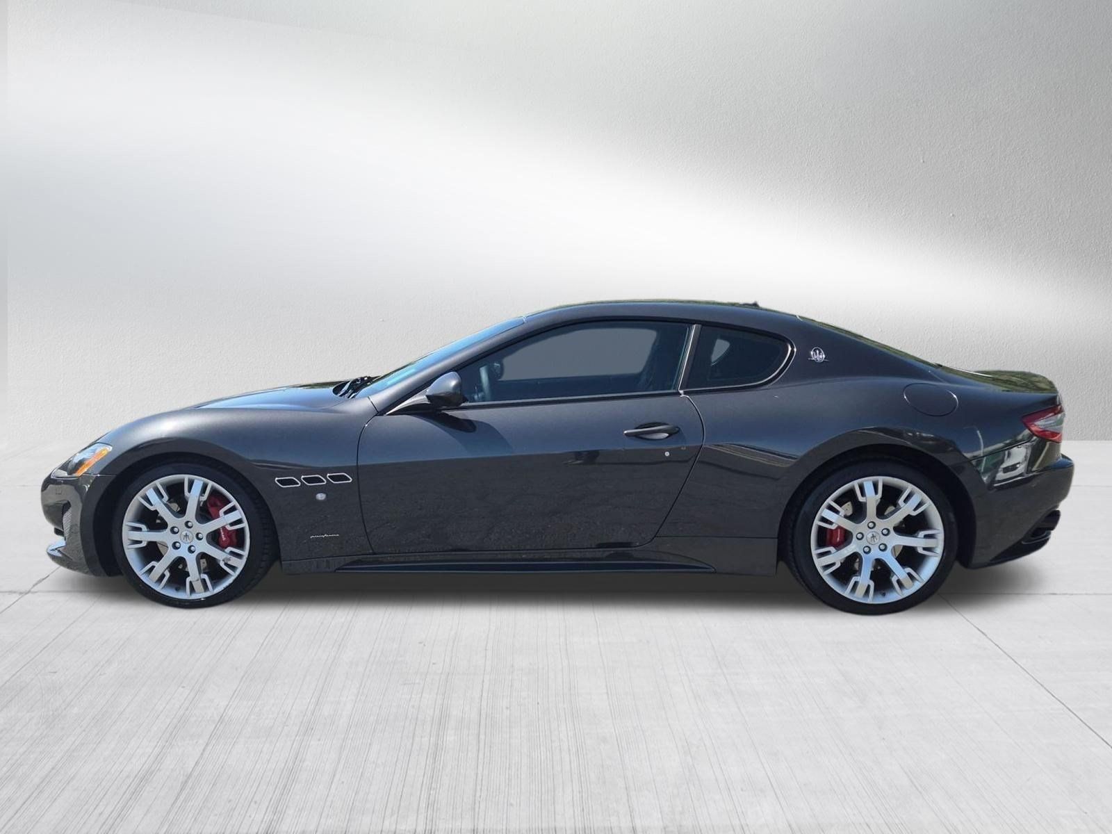 Used 2014 Maserati GranTurismo Sport RWD image 2