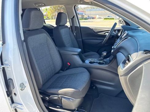 Used 2022 Chevrolet Equinox LT w/ LPO, Cargo Package image 24