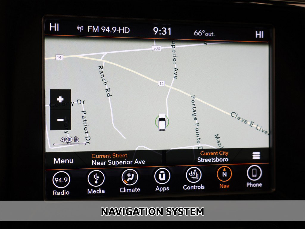 Used 2018 Jeep Grand Cherokee Overland AWD/4WD image 3