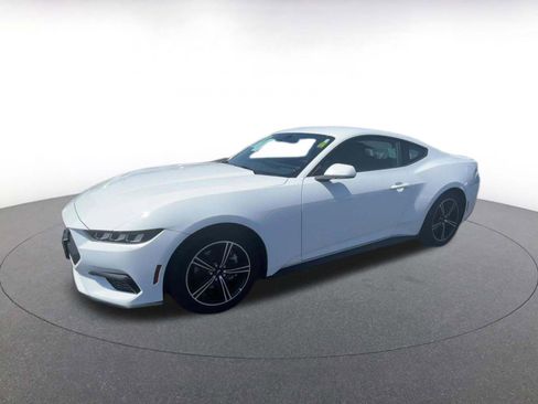 Used 2024 Ford Mustang Premium image 8