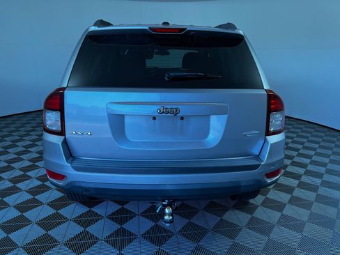 Used 2014 Jeep Compass Latitude w/ Sun/Sound Group AWD/4WD image 6