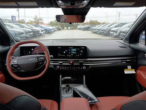 New 2026 Kia Sportage SX image 10
