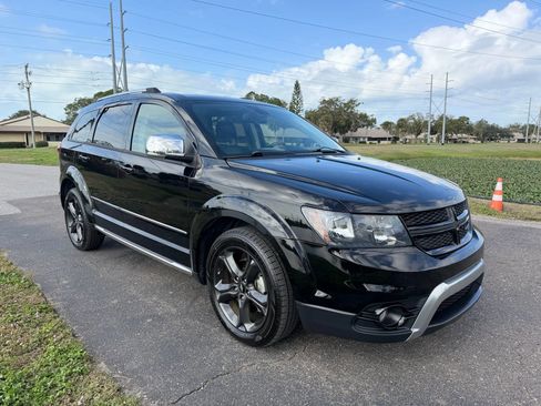 Used 2020 Dodge Journey Crossroad w/ Popular Equipment Group image 2