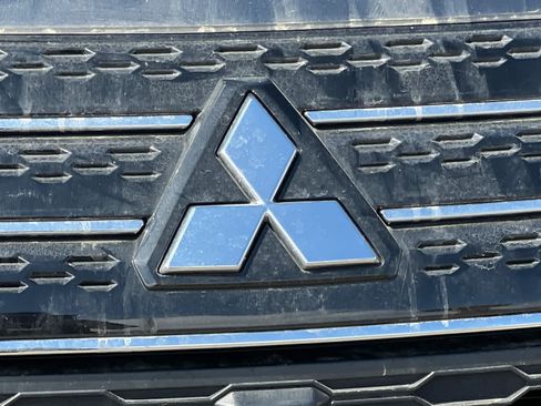 Used 2024 Mitsubishi Outlander SEL FWD image 16