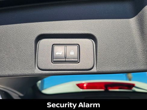 Used 2023 Nissan Rogue SV w/ SV Premium B Package image 13