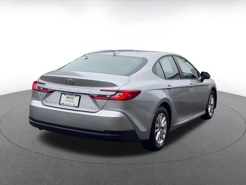 Used 2025 Toyota Camry LE image 15