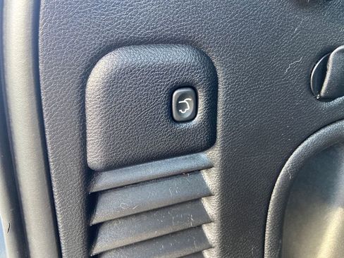 Used 2021 Jeep Grand Cherokee Limited image 20