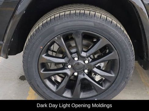 Used 2021 Jeep Grand Cherokee Laredo X image 33