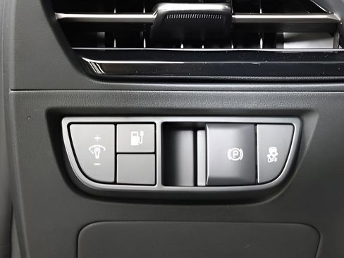 New 2025 Kia EV6 Light w/ Light LR Technology Package image 27