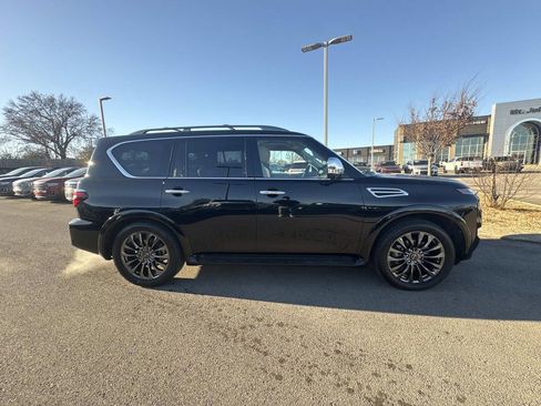 Used 2023 Nissan Armada Platinum w/ Captain's Chairs Package image 10
