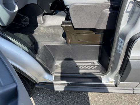 Used 2018 Ford Transit 350 148 Low Roof image 19