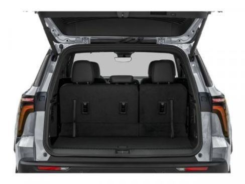 Used 2025 Chevrolet Traverse Z71 w/ LPO, Floor Liner Package AWD/4WD image 13