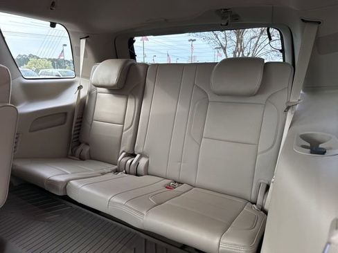 Used 2017 GMC Yukon Denali image 25