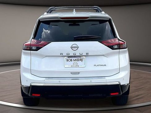 Used 2025 Nissan Rogue Platinum FWD image 4