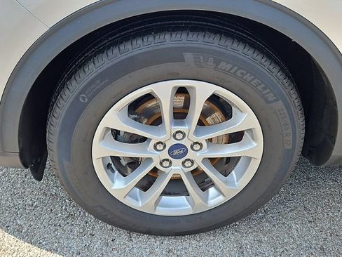 Certified 2022 Ford Escape SE FWD image 9