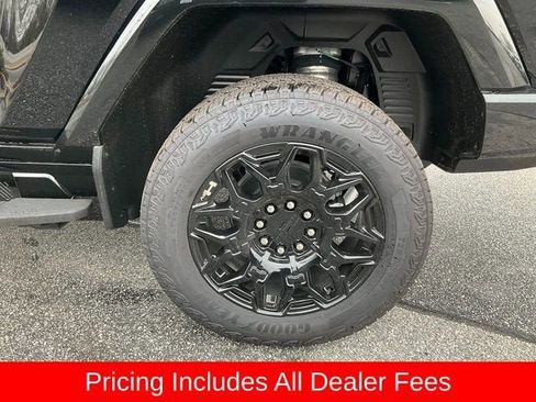 New 2025 GMC Hummer EV 2X AWD/4WD image 28