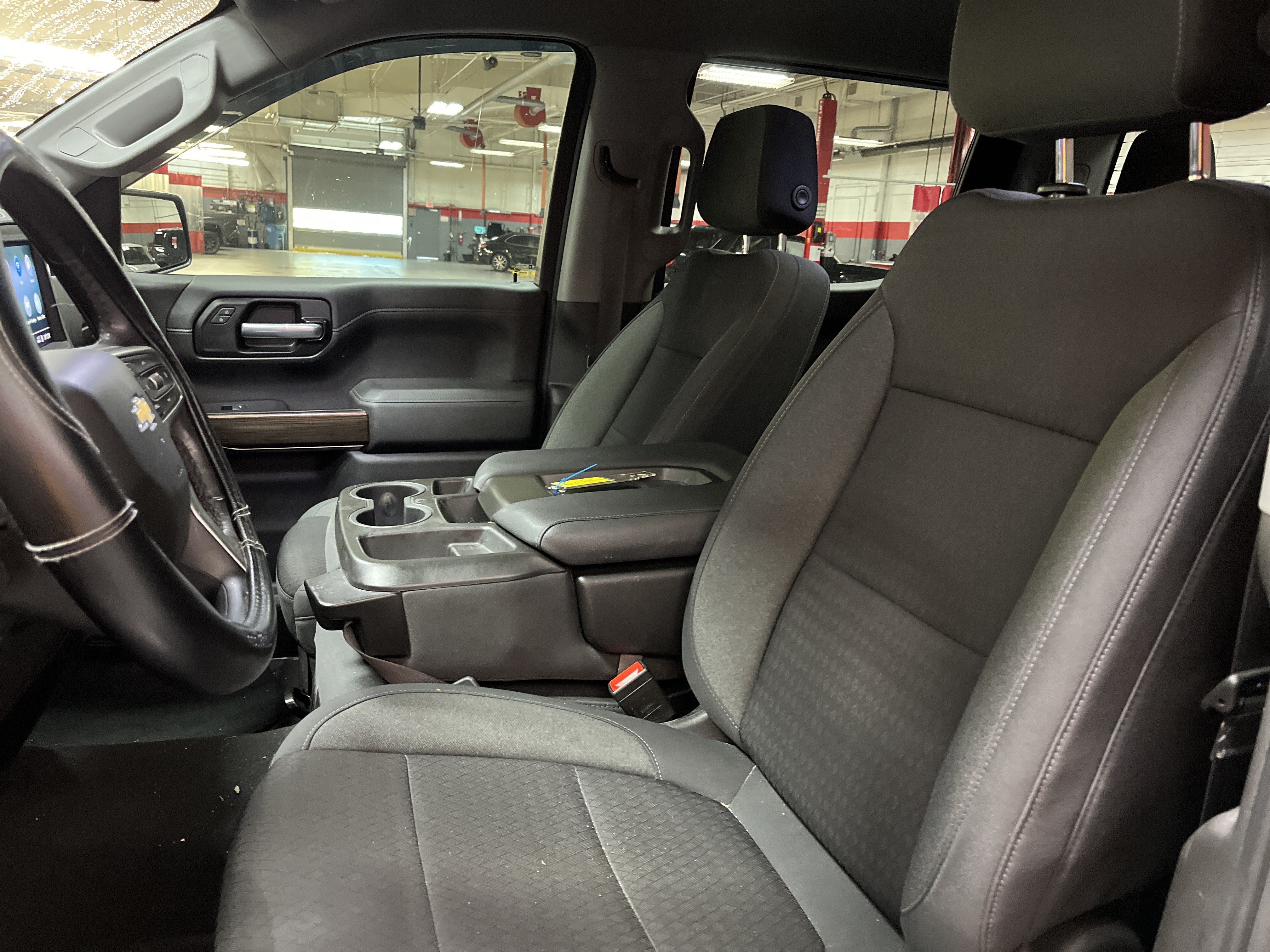 Used 2021 Chevrolet Silverado 1500 LT RWD image 6