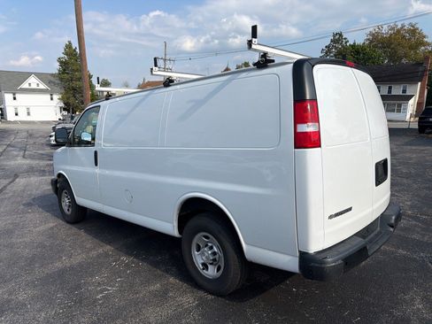 Used 2021 Chevrolet Express 2500 w/ Driver Convenience Package RWD image 8