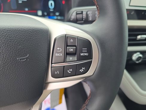 New 2026 Ford Explorer Active w/ Active Comfort Package RWD image 22