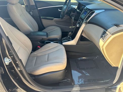 Used 2016 Hyundai Elantra GT image 13