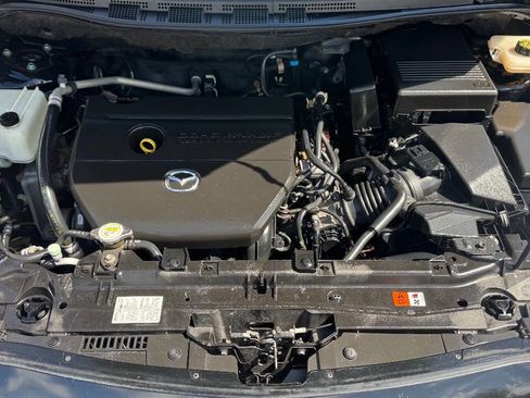 Used 2013 MAZDA MAZDA5 Sport image 22