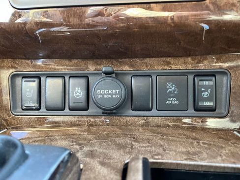 Used 2017 INFINITI QX80 Base image 25