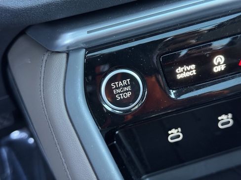 Used 2025 Audi Q5 2.0T Premium w/ Convenience Package image 29