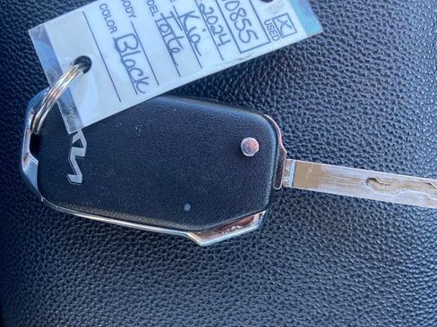 Used 2024 Kia Forte LXS FWD image 28