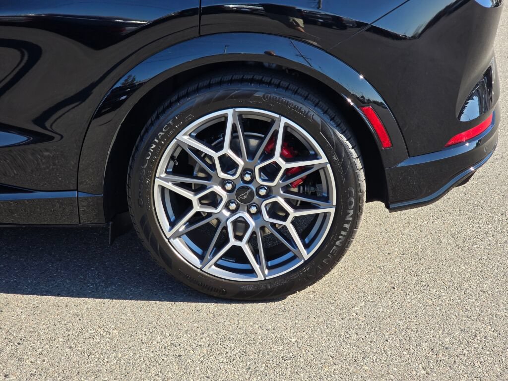 New 2026 Ford Mustang Mach-E GT AWD/4WD image 9