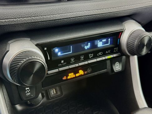 Certified 2024 Toyota RAV4 LE AWD/4WD image 15