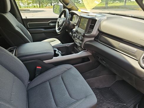 Used 2022 RAM 1500 Big Horn AWD/4WD image 10