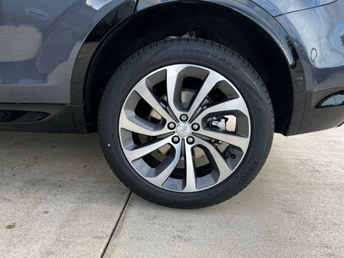 New 2025 Land Rover Discovery Sport Dynamic SE image 23