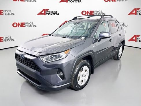 Used 2021 Toyota RAV4 XLE w/ Convenience Package AWD/4WD image 3