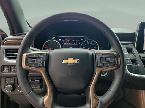 Used 2021 Chevrolet Tahoe High Country w/ Premium Package AWD/4WD image 25