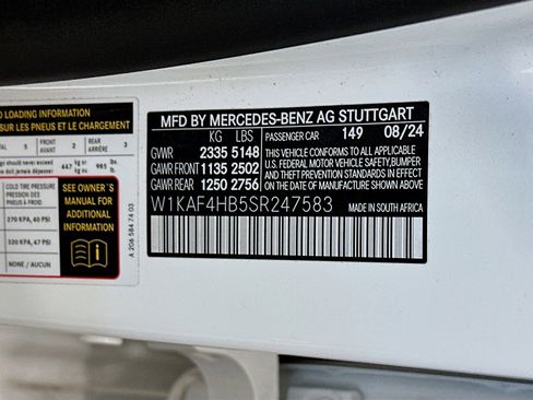 Used 2025 Mercedes-Benz C 300 4MATIC Sedan image 12