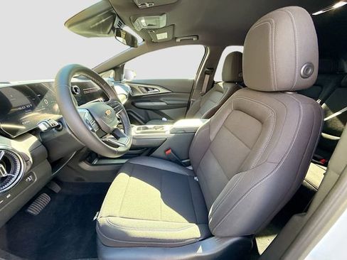 New 2026 Chevrolet Equinox EV LT image 22