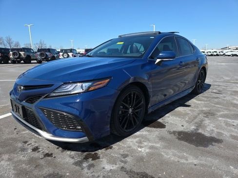 Used 2024 Toyota Camry XSE w/ Navigation Package image 2