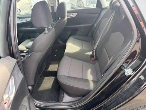 Certified 2023 Kia Forte LXS image 9