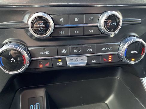 Certified 2022 Ford F150 XLT w/ Equipment Group 302A High image 23