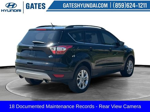 Used 2018 Ford Escape SE AWD/4WD image 2