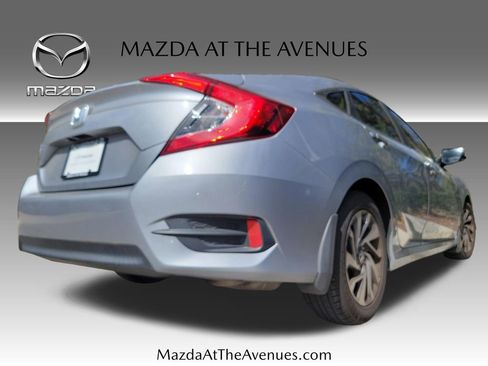 Used 2018 Honda Civic EX image 20