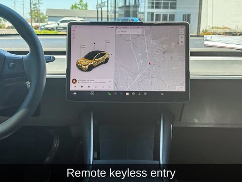 Used 2021 Tesla Model Y Long Range AWD/4WD image 14