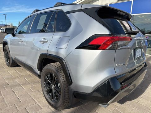 Used 2023 Toyota RAV4 SE w/ SE Grade Weather Package image 4