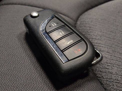 Used 2024 Toyota Camry LE image 32