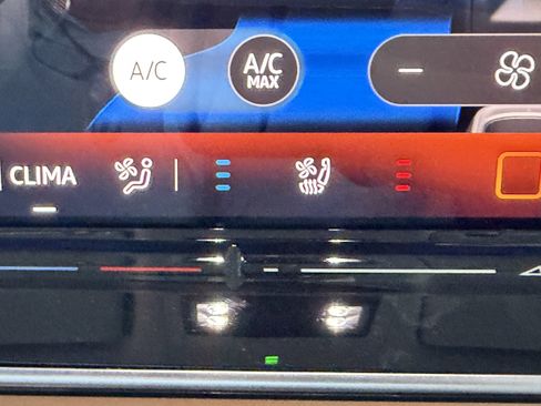 New 2025 Volkswagen ID. Buzz 1st Edition image 22