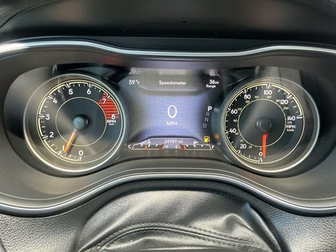 Used 2022 Jeep Cherokee Trailhawk w/ Sun, Sound & Nav Group AWD/4WD image 14