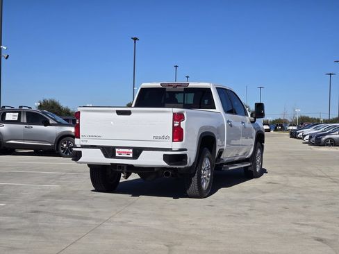 Used 2020 Chevrolet Silverado 2500 High Country w/ Z71 Off-Road Package AWD/4WD image 6