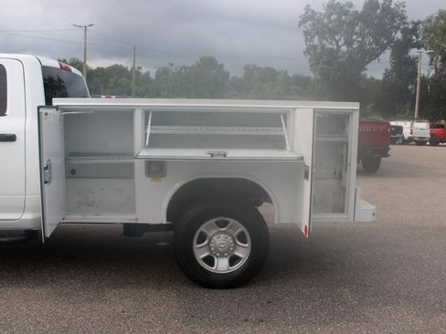 Used 2022 RAM 2500 Tradesman AWD/4WD image 5